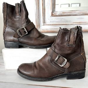 Frye vintage back-zipper ankle boot